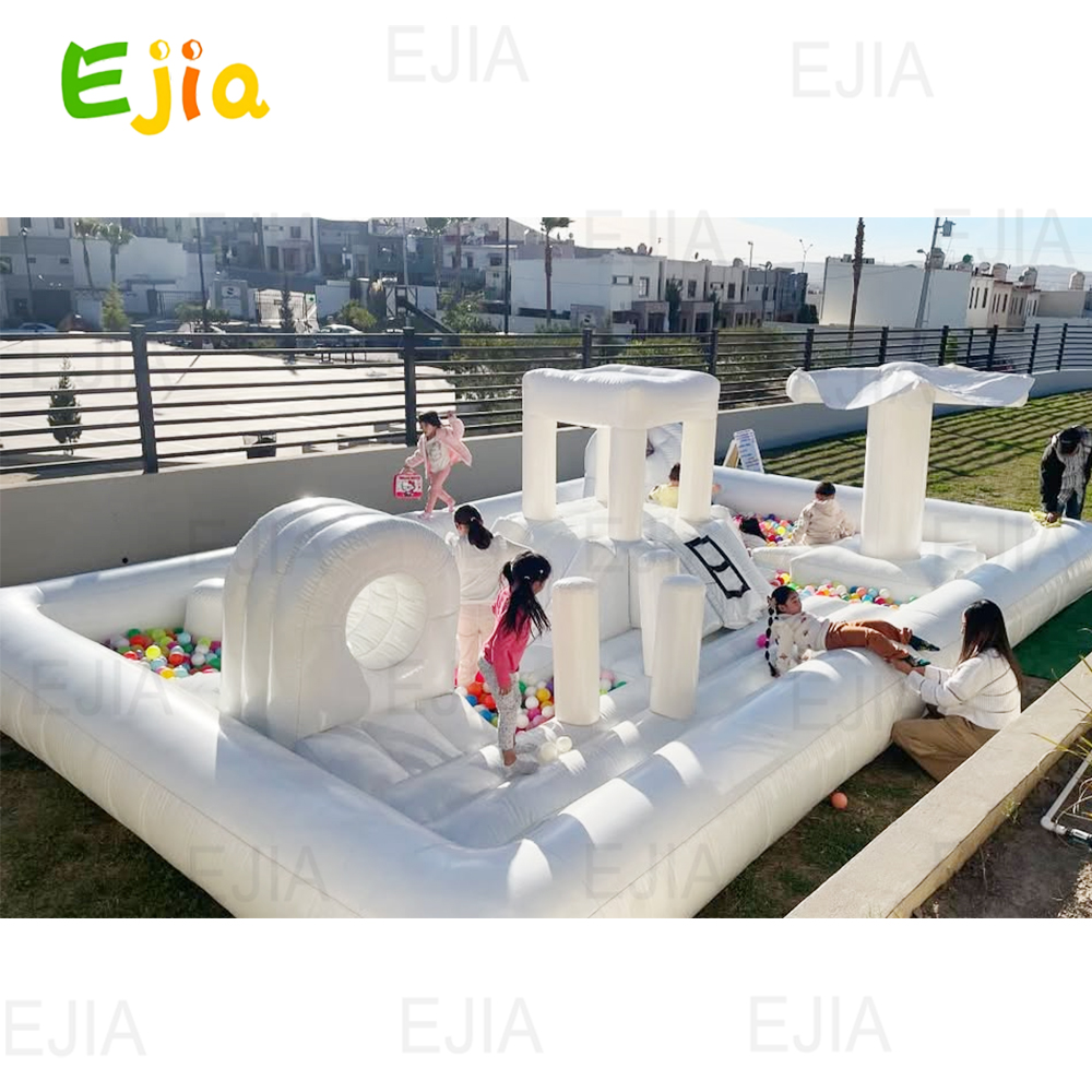 Kids Outdoor Obstacle Course Equipment - Inflatable Bouncer สไลด์น้ําสระว่ายน้ําสีขาวโรงเรียนอนุบาลขนาดใหญ่ Inflatable สนามเด็กเล่นอุปสรรค Soft
